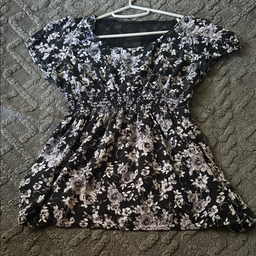 dELiA*s Monochrome Floral Blouse